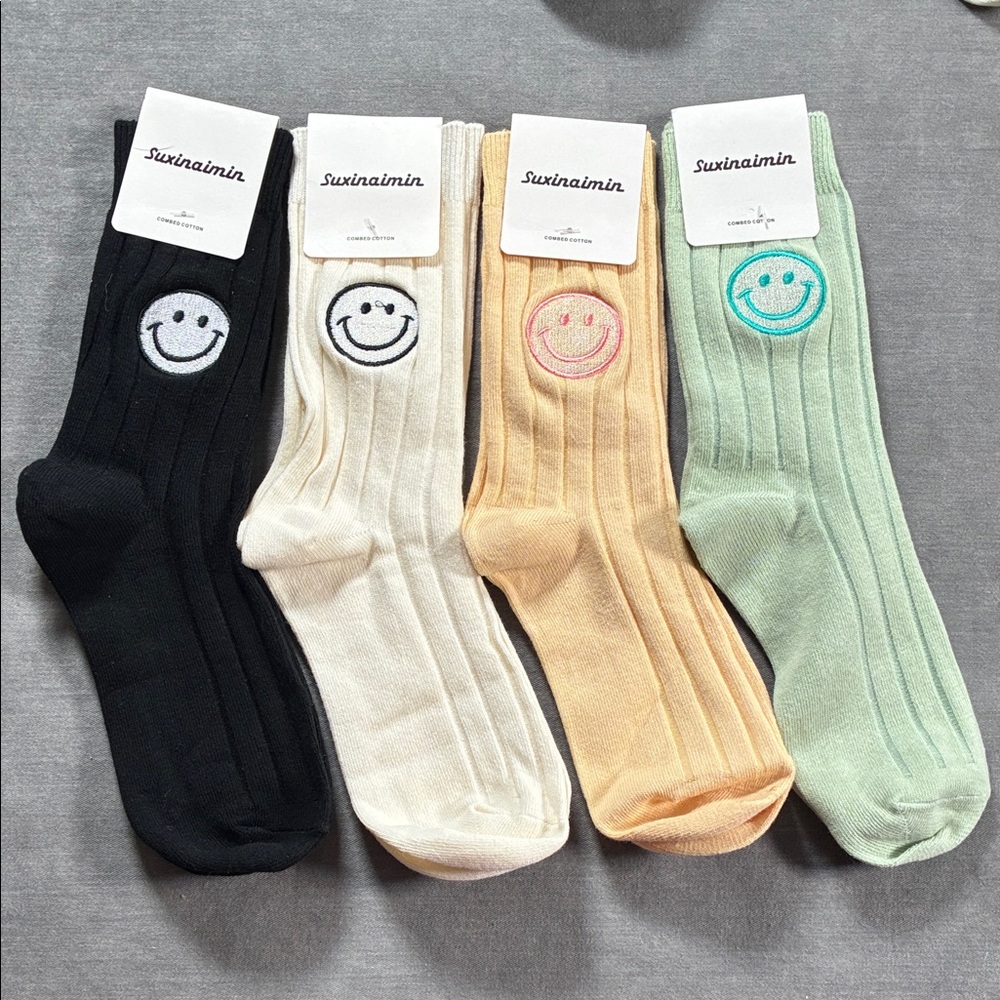 Women’s Smiley Face Socks - Black, Cream, Tan, Green